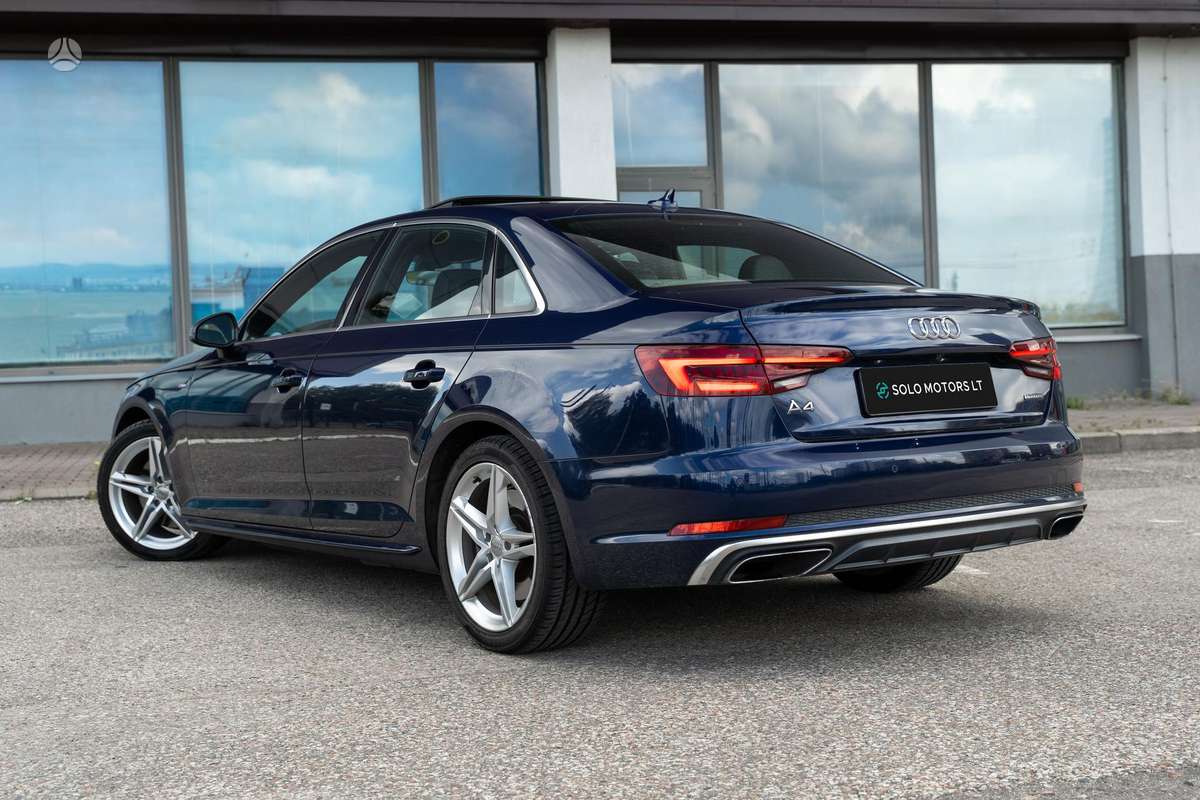 Audi A4, 2.0 l., Седан