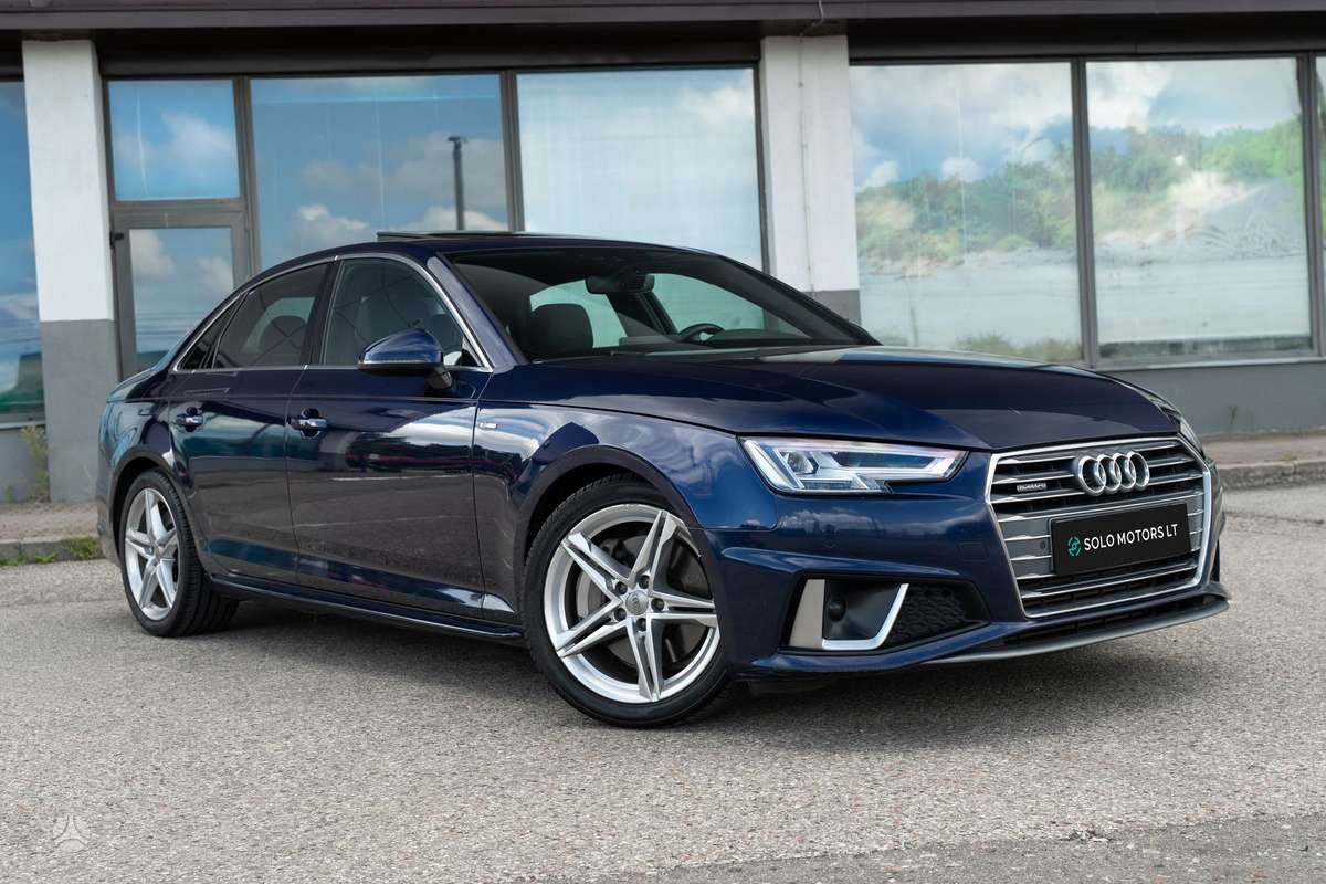 Audi A4, 2.0 l., Седан