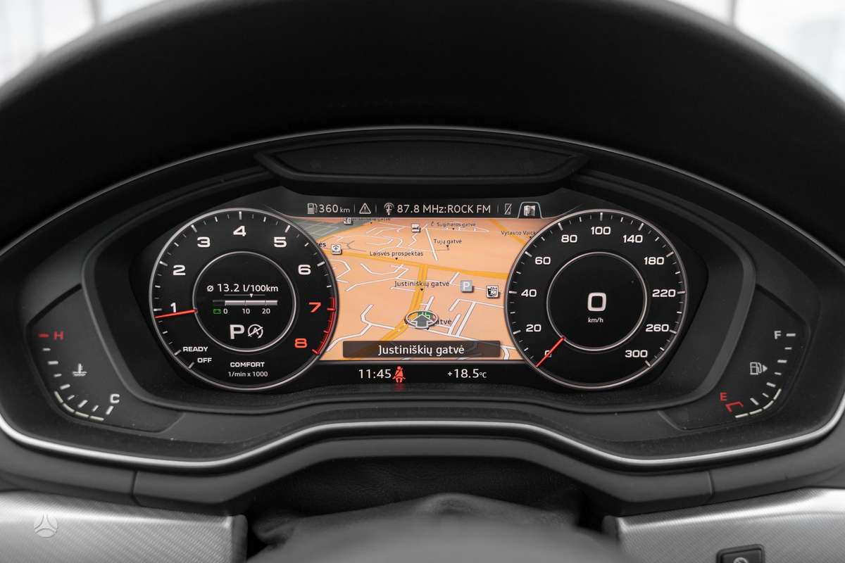 Audi A4, 2.0 l., Седан