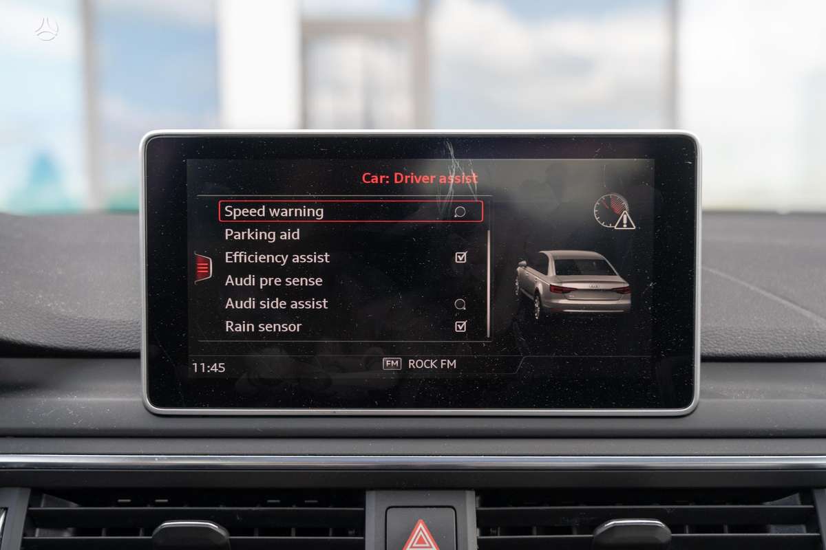 Audi A4, 2.0 l., Седан