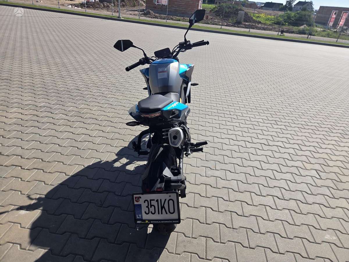 CFMOTO 125 NK, street / classic