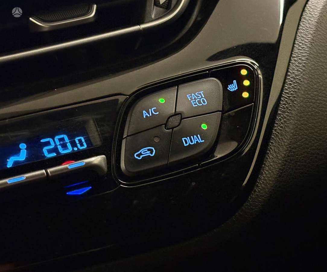 Toyota C-HR - 10