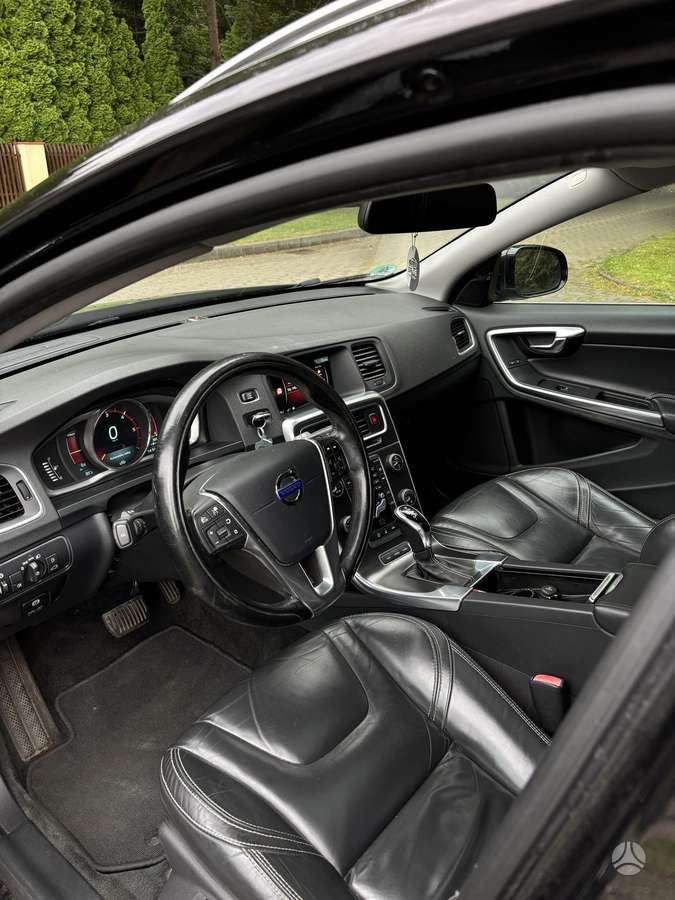 Volvo V60 - 8