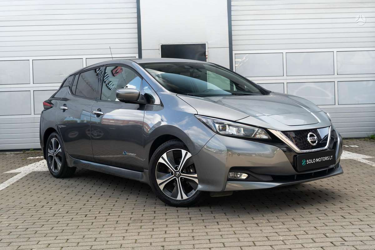 Nissan Leaf, 40 kWh, hatchback