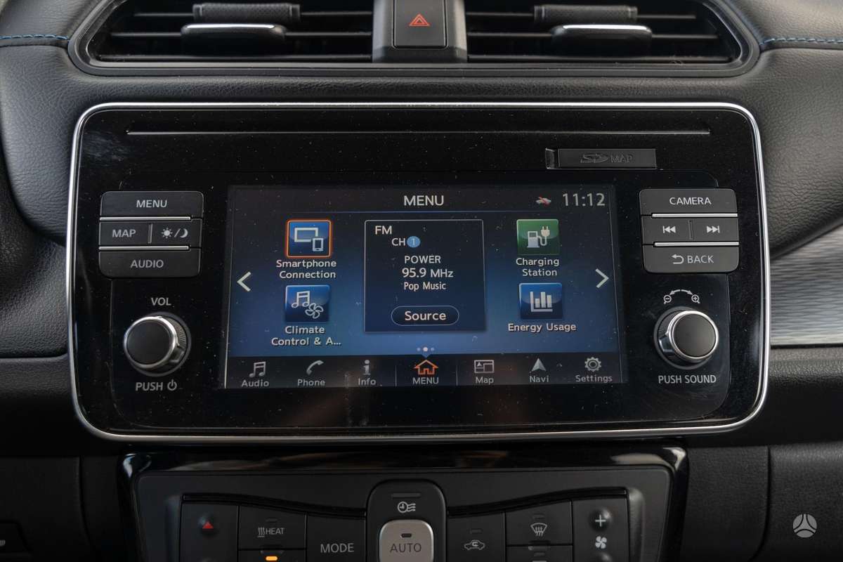 Nissan Leaf, 40 kWh, hatchback