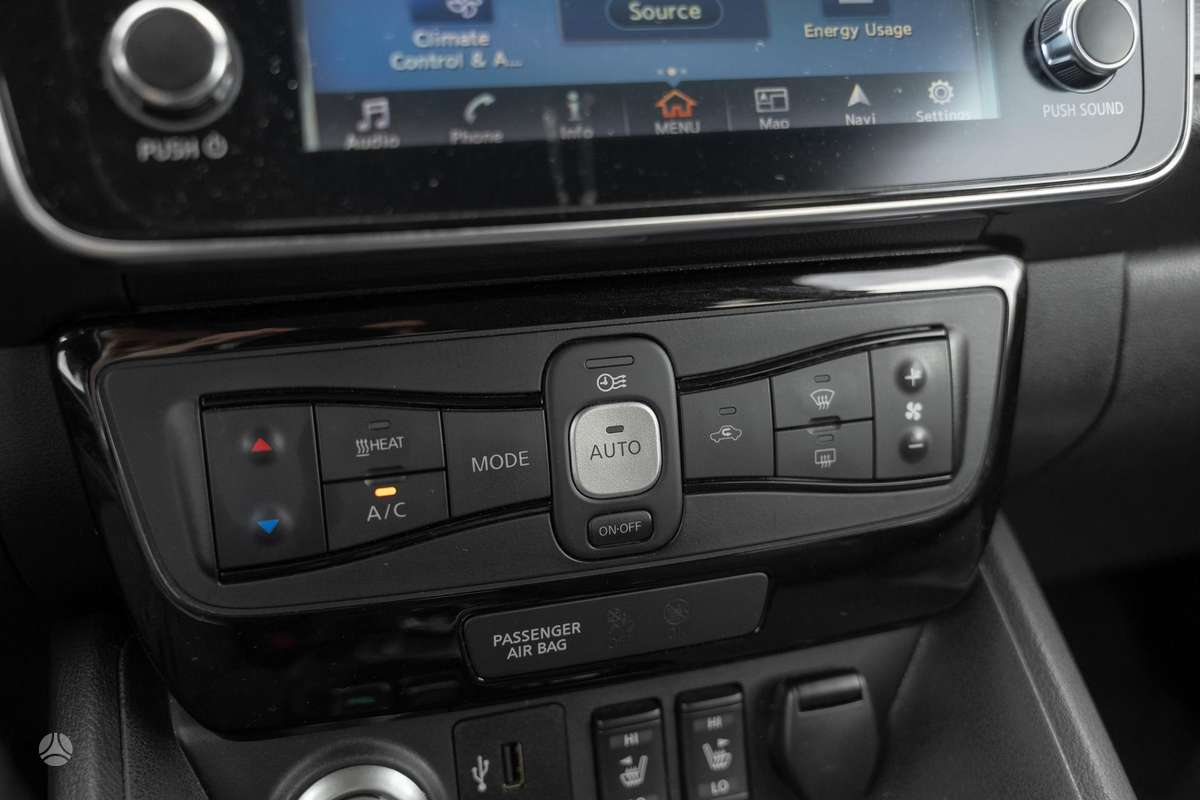 Nissan Leaf, 40 kWh, hatchback