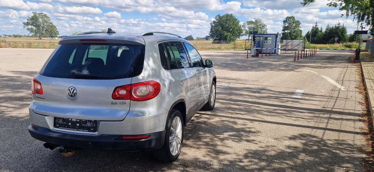 Volkswagen Tiguan - 3
