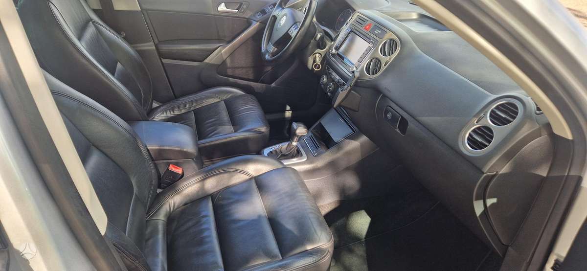 Volkswagen Tiguan - 6