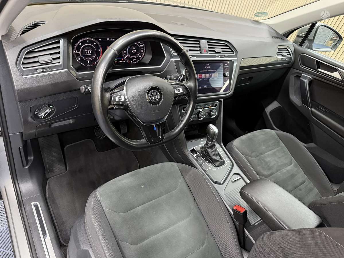 Volkswagen Tiguan - 2