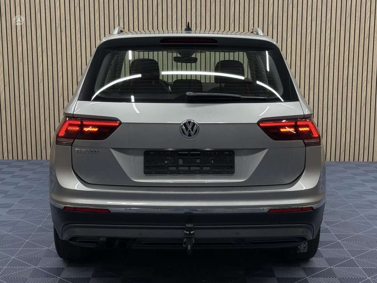 Volkswagen Tiguan - 6