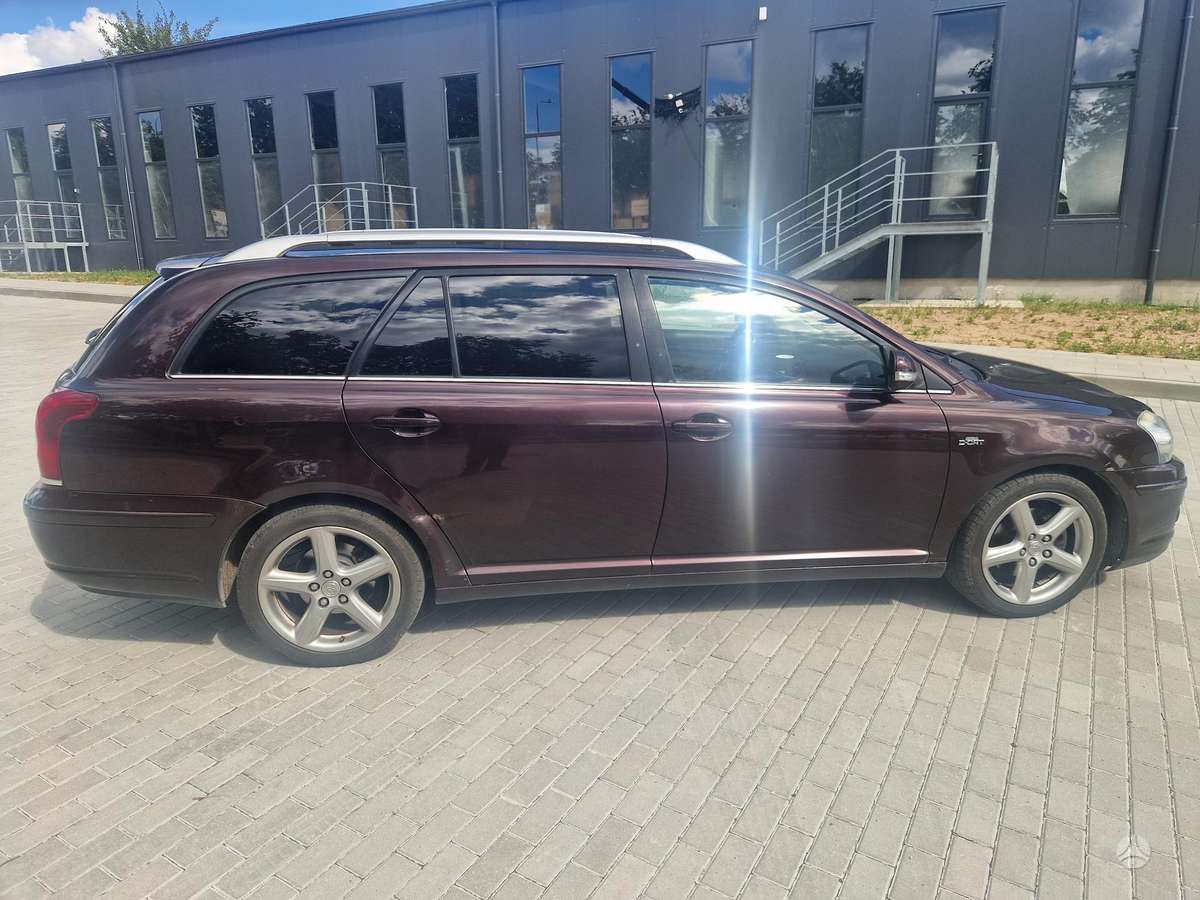 Toyota Avensis, 2.2 l., Универсал