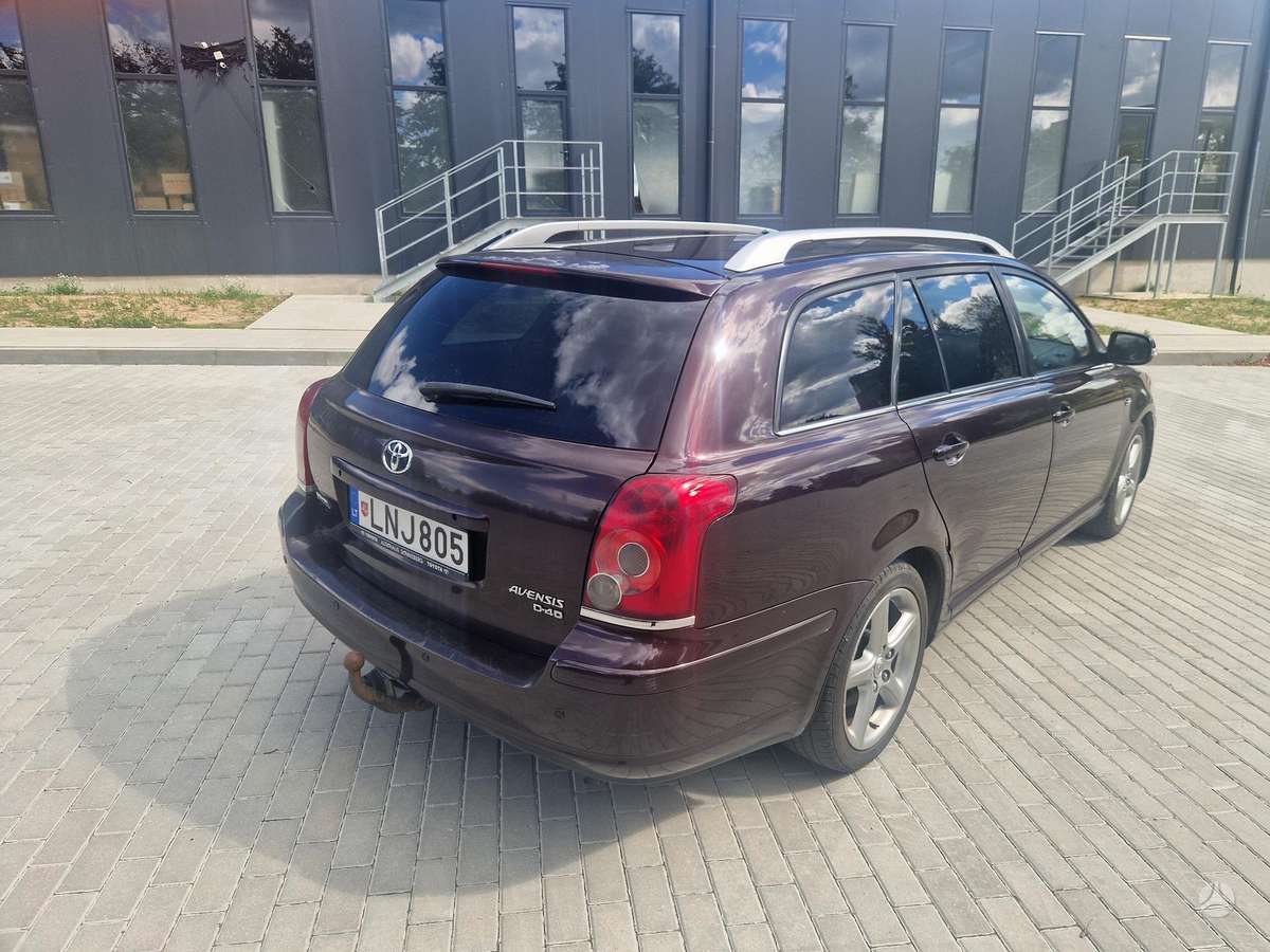 Toyota Avensis, 2.2 l., Универсал