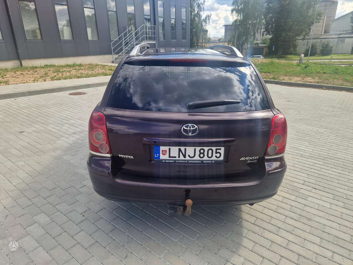 Toyota Avensis, 2.2 l., Универсал