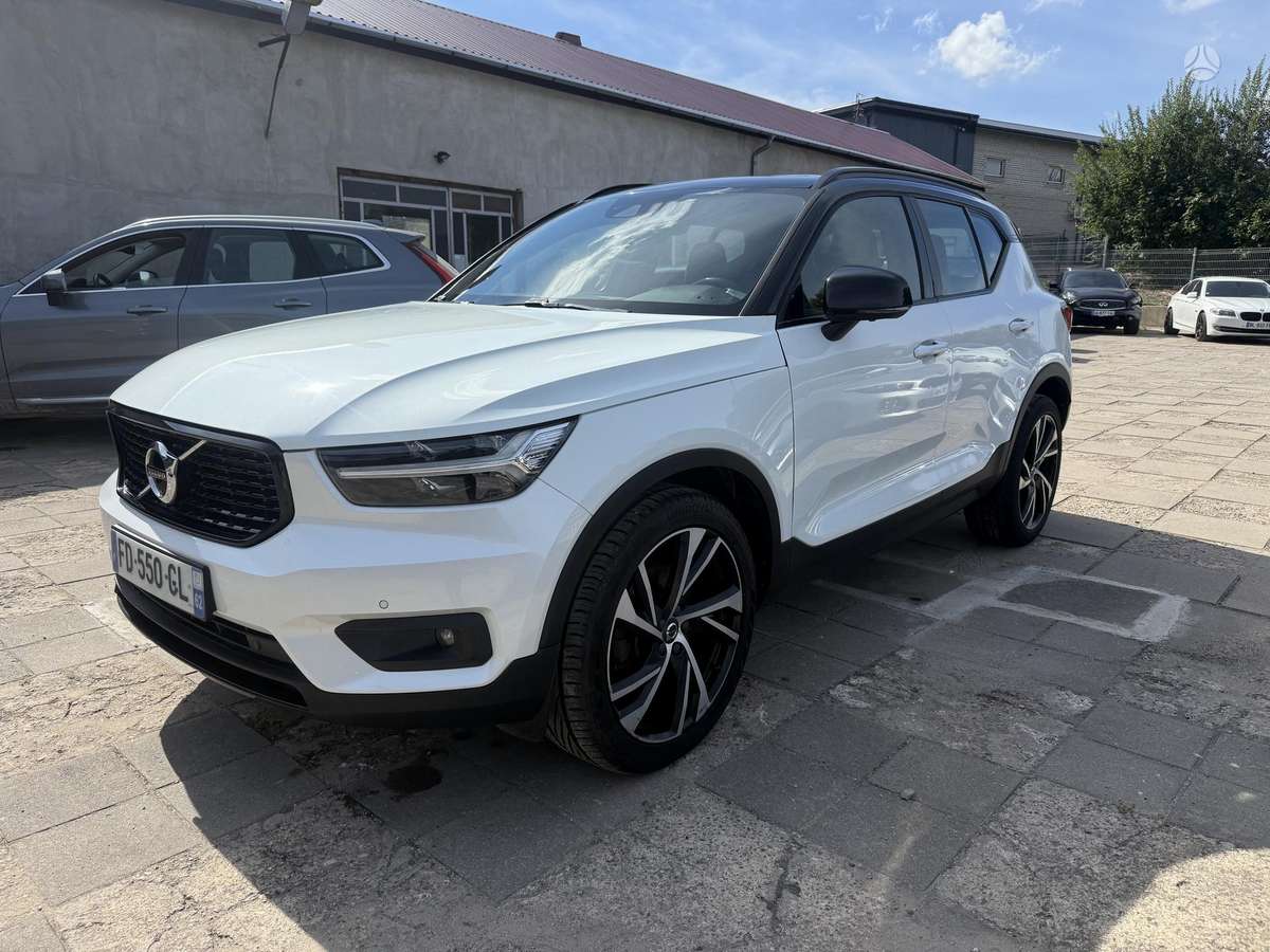 Volvo XC40 - 4
