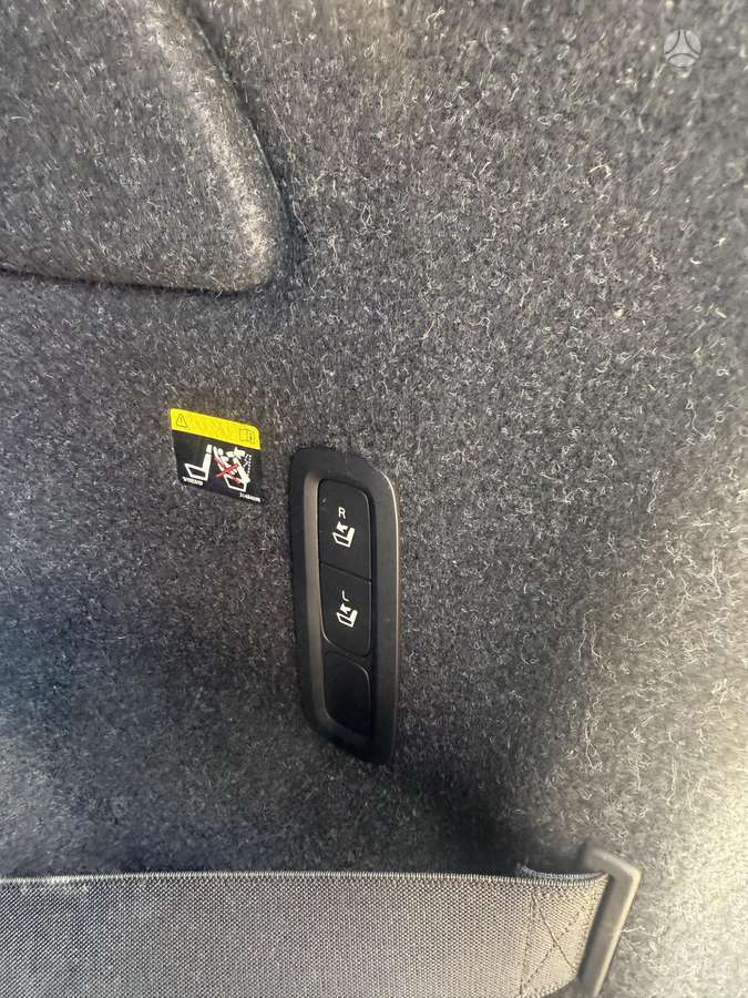 Volvo XC40 - 12