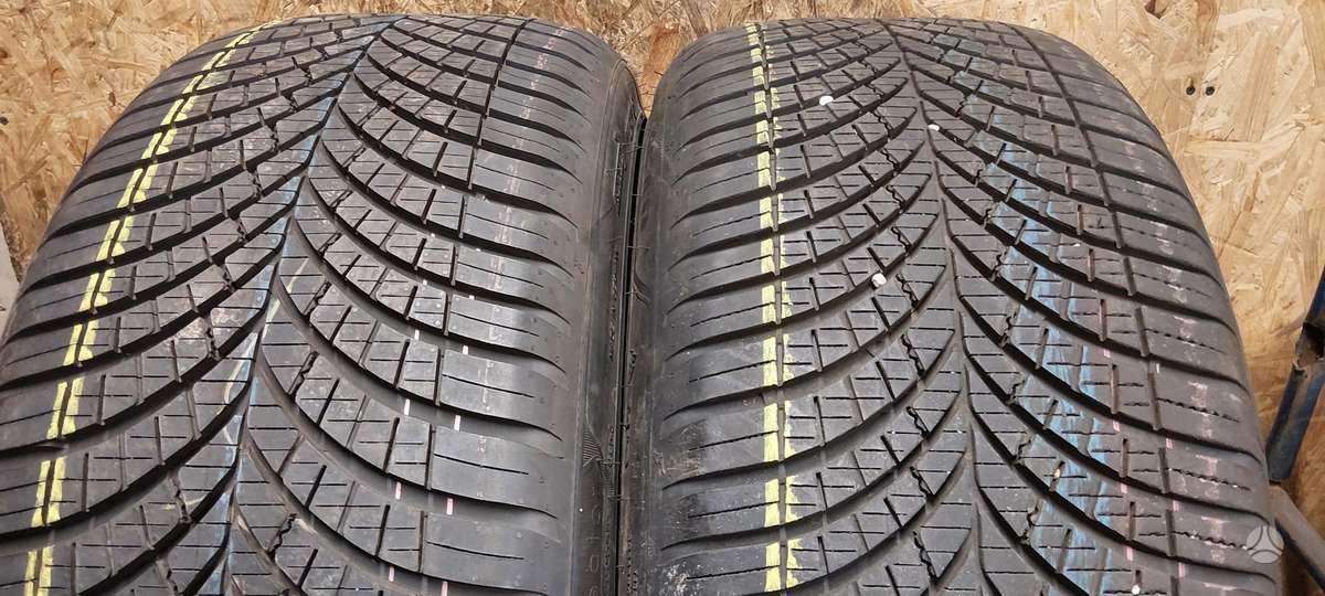 Goodyear Vector4Seasons, зимние 235/40 R20