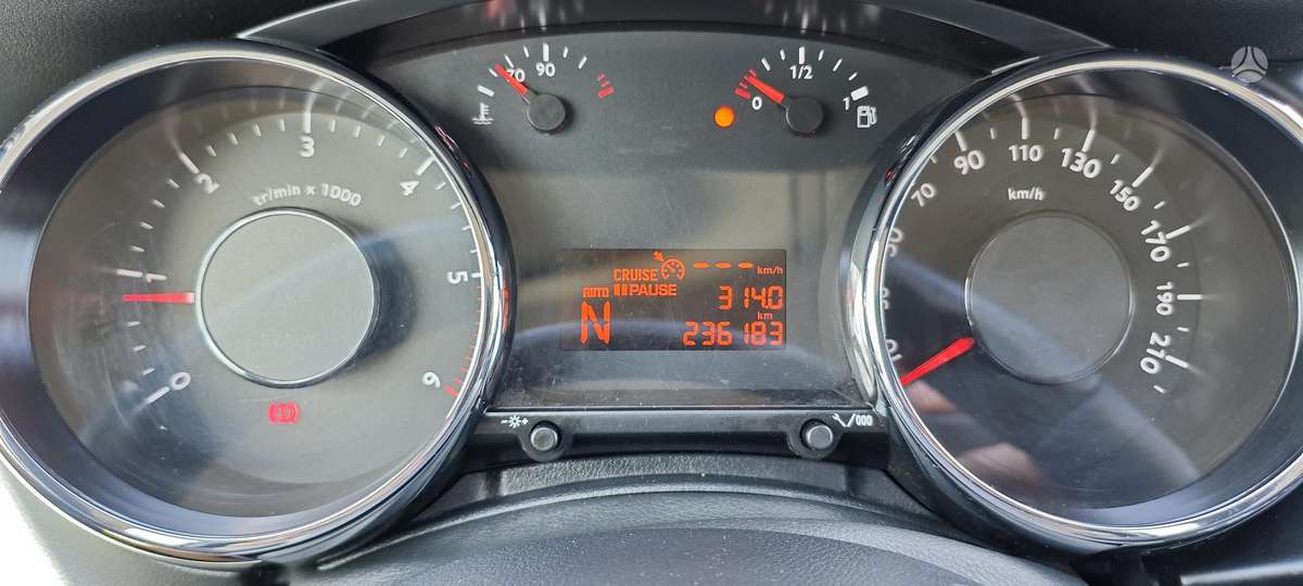 Peugeot 3008 - 11