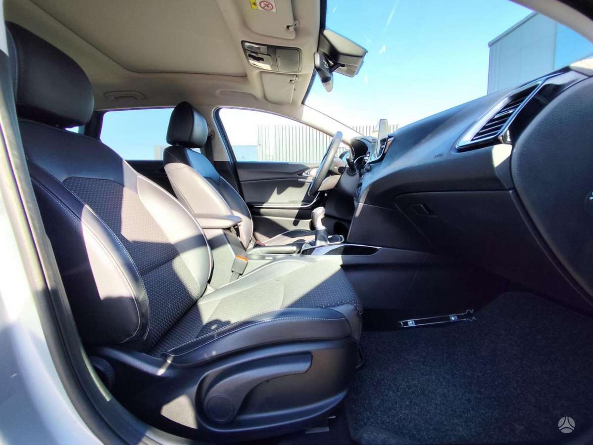 Kia Ceed, 1.6 l., universalas