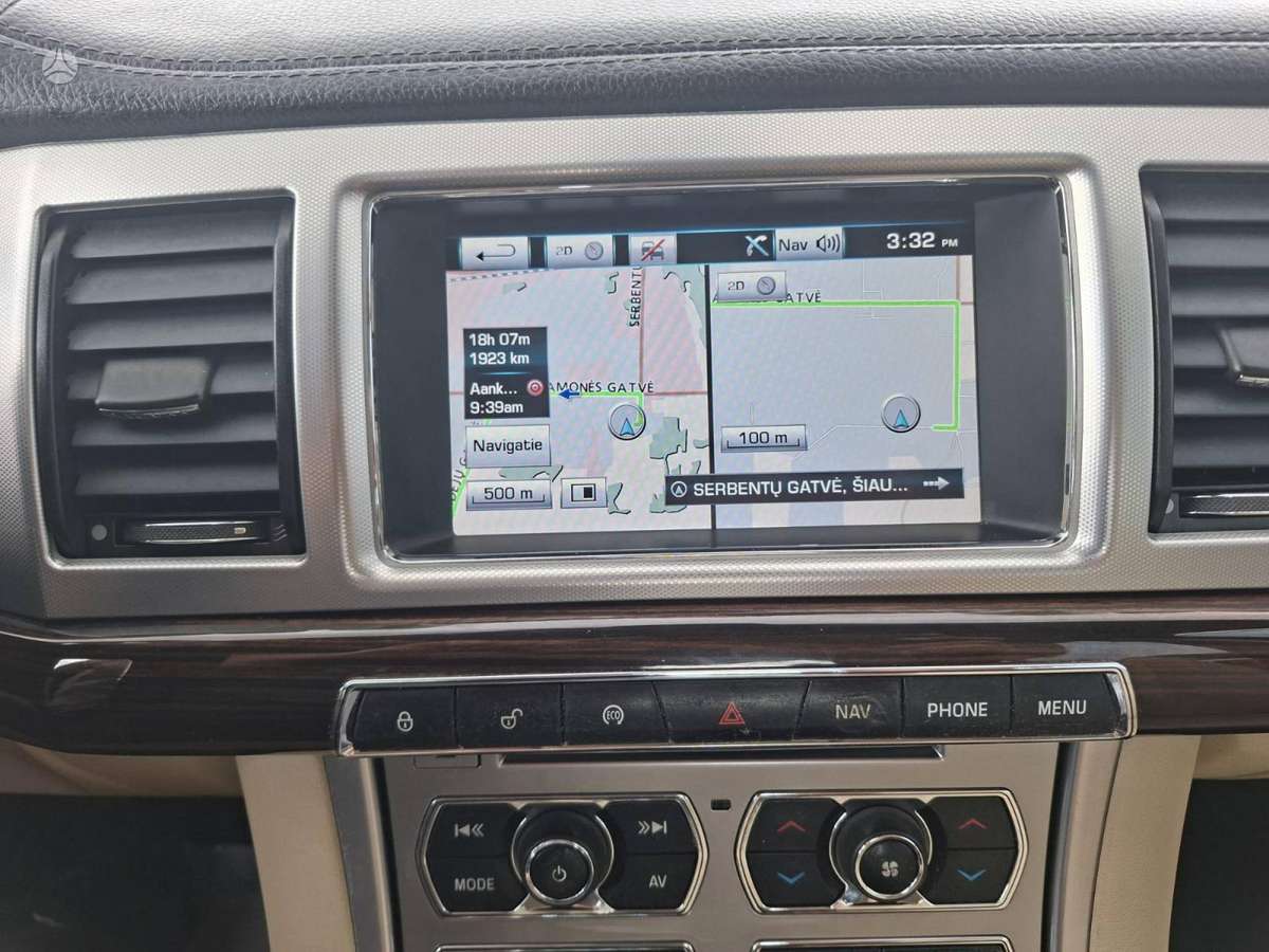 Jaguar XF, 2.2 l., sedanas