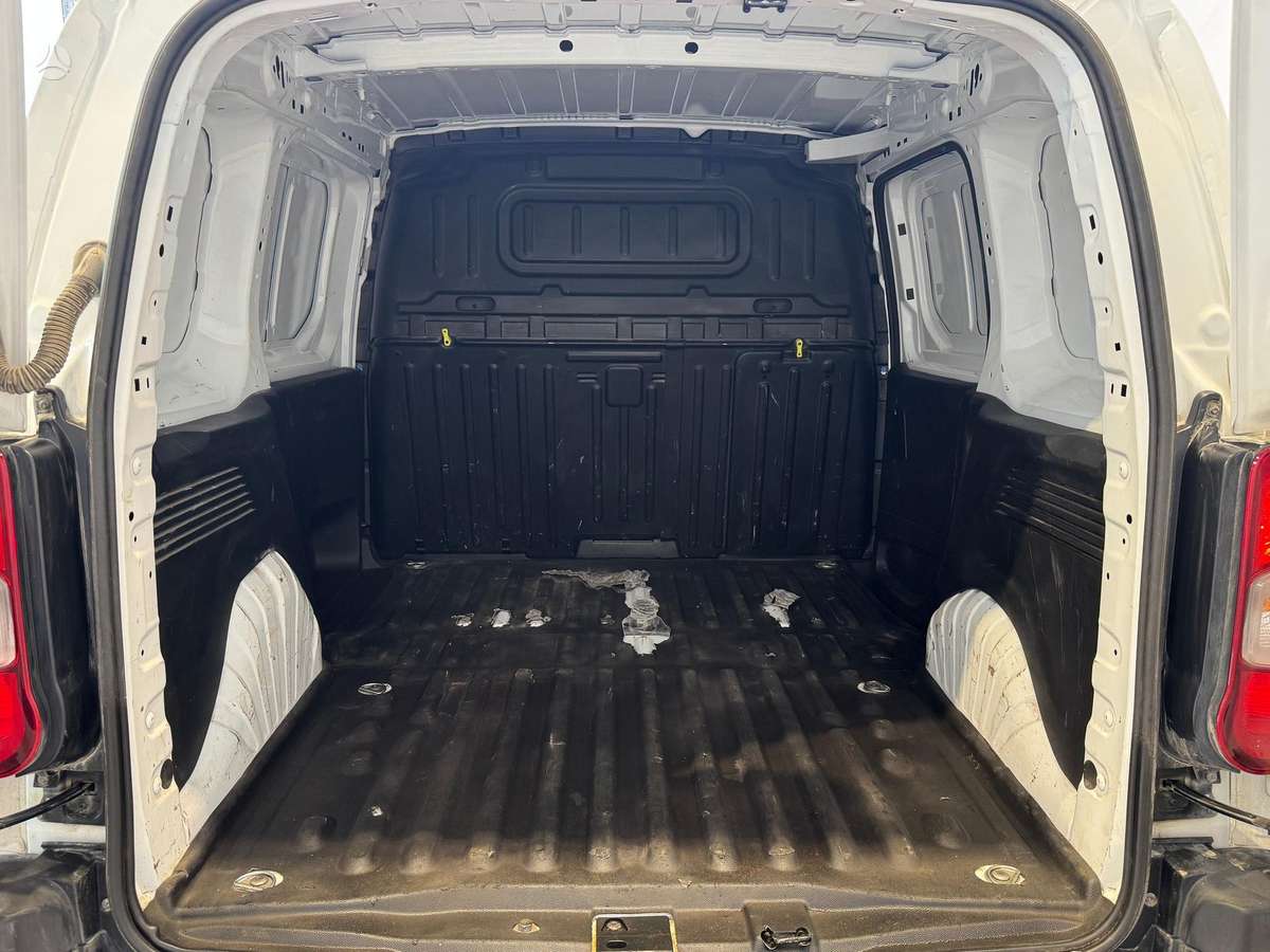 Toyota Proace City - 7