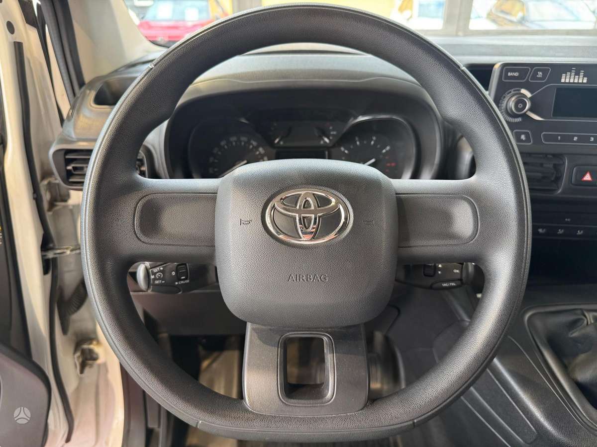 Toyota Proace City - 12