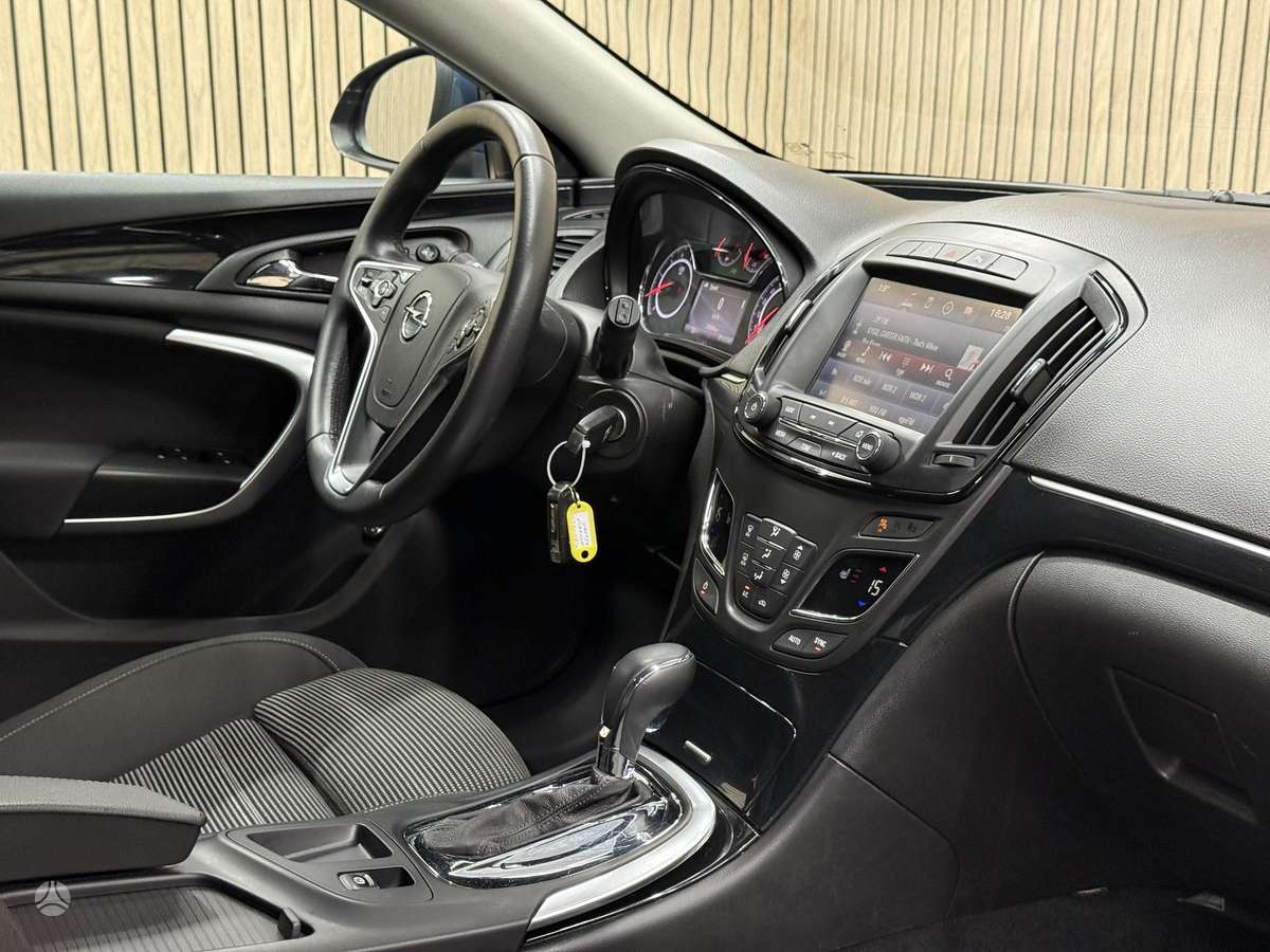 Opel Insignia, 2.0 l., wagon