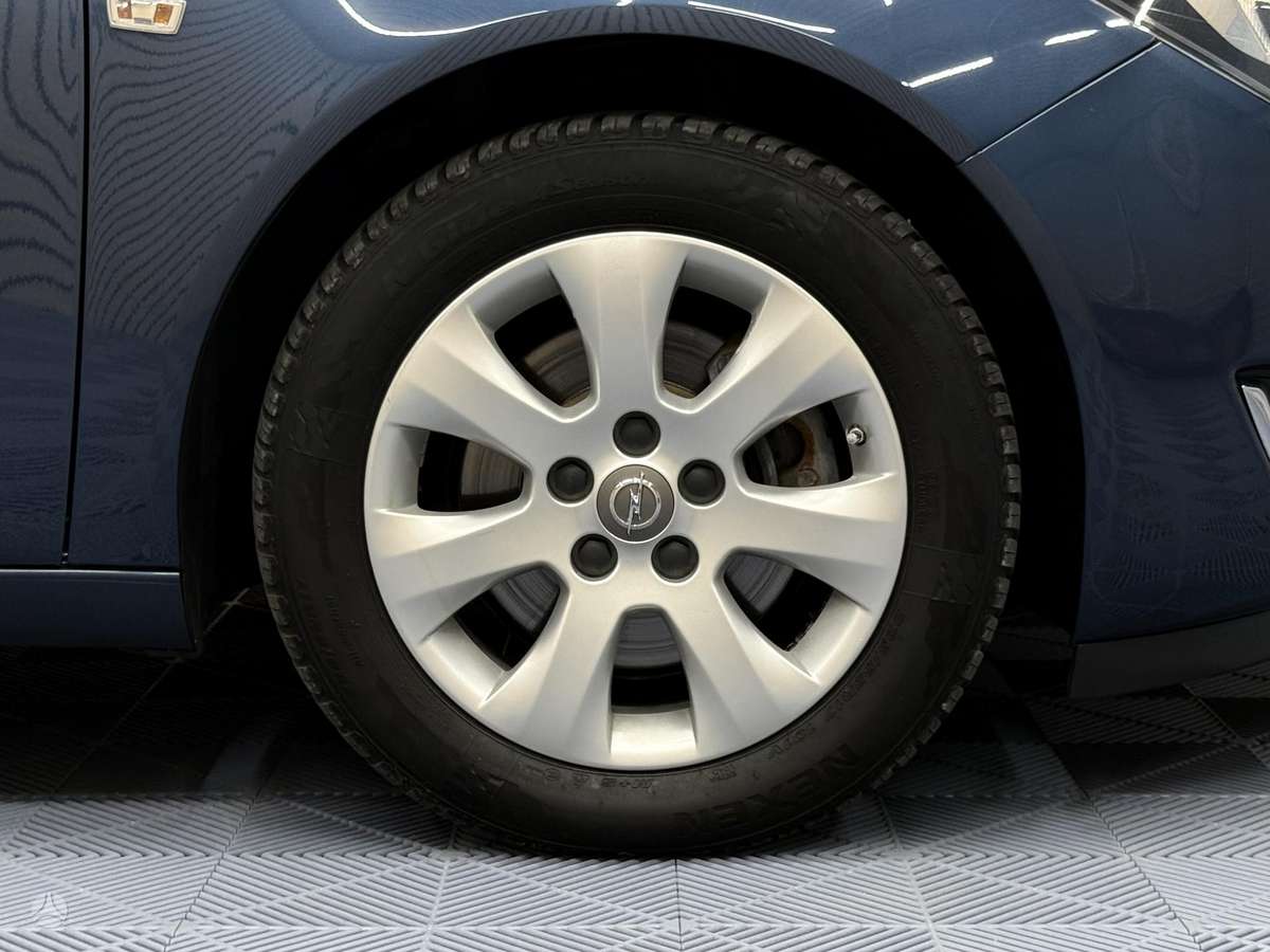 Opel Insignia, 2.0 l., Универсал