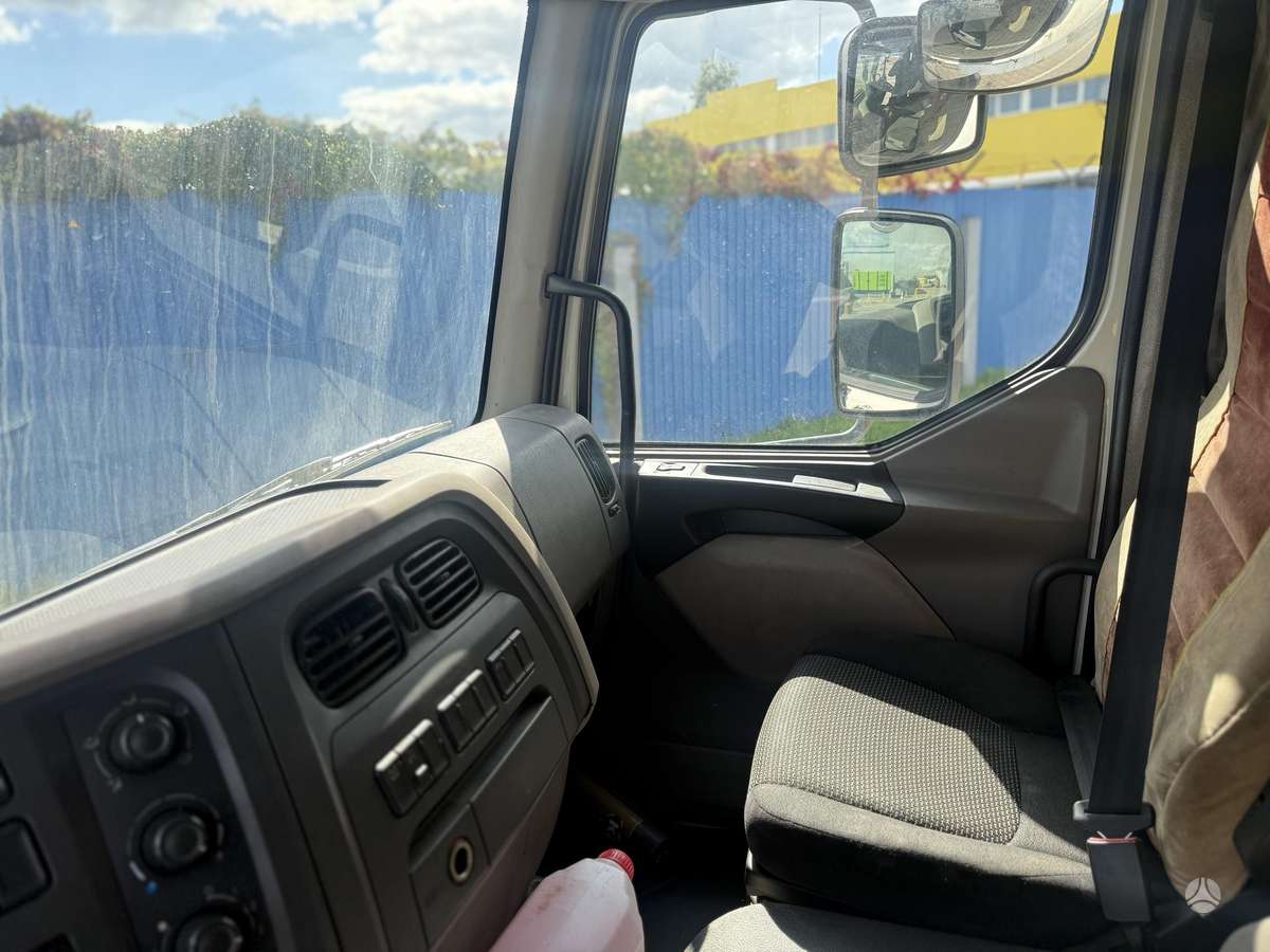 DAF LF250FA, пологовые / тентовые