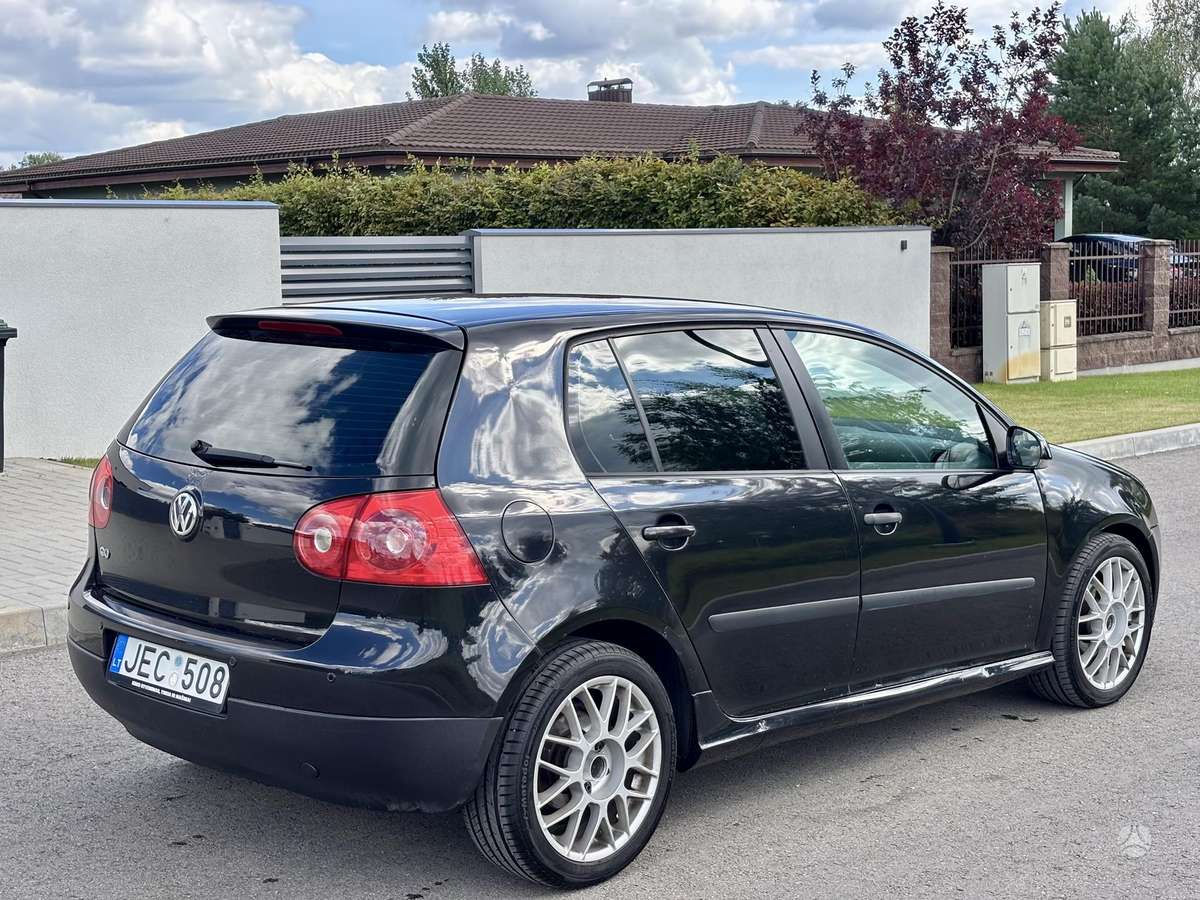 Volkswagen Golf - 3
