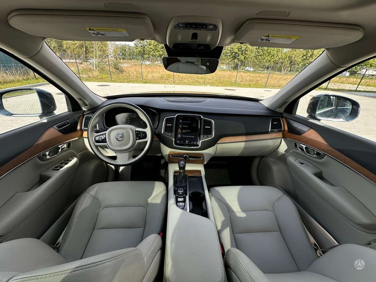 Volvo XC90 - 7