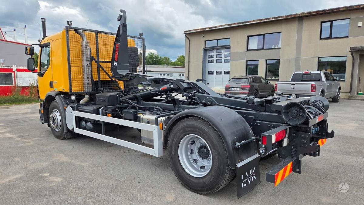 Volvo FE280 4X2, hooklift trucks