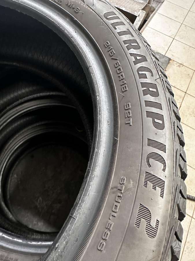 Goodyear, зимние 215/50 R18
