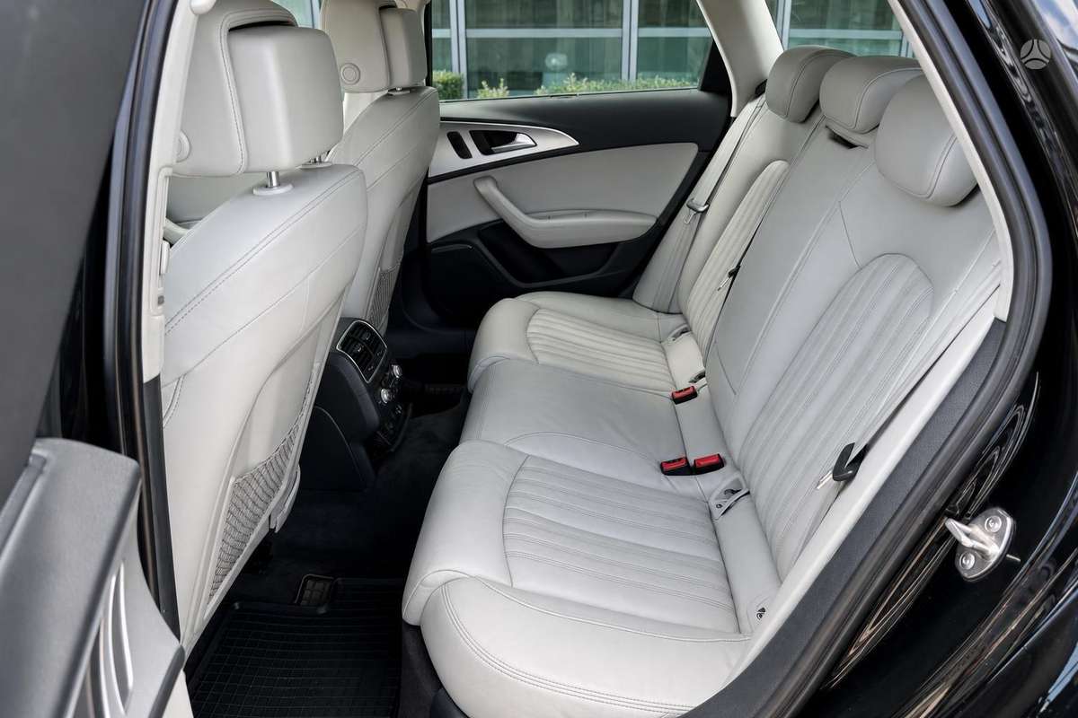 Audi A6 allroad, 3.0 l., Универсал