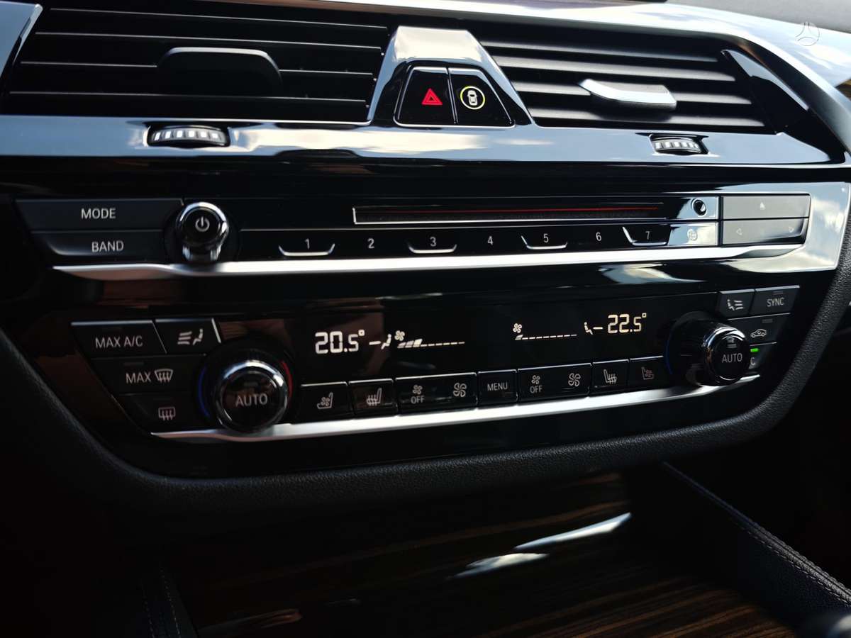 BMW M550, 4.4 l., Седан
