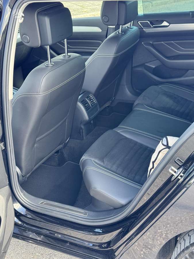 Volkswagen Passat - 9