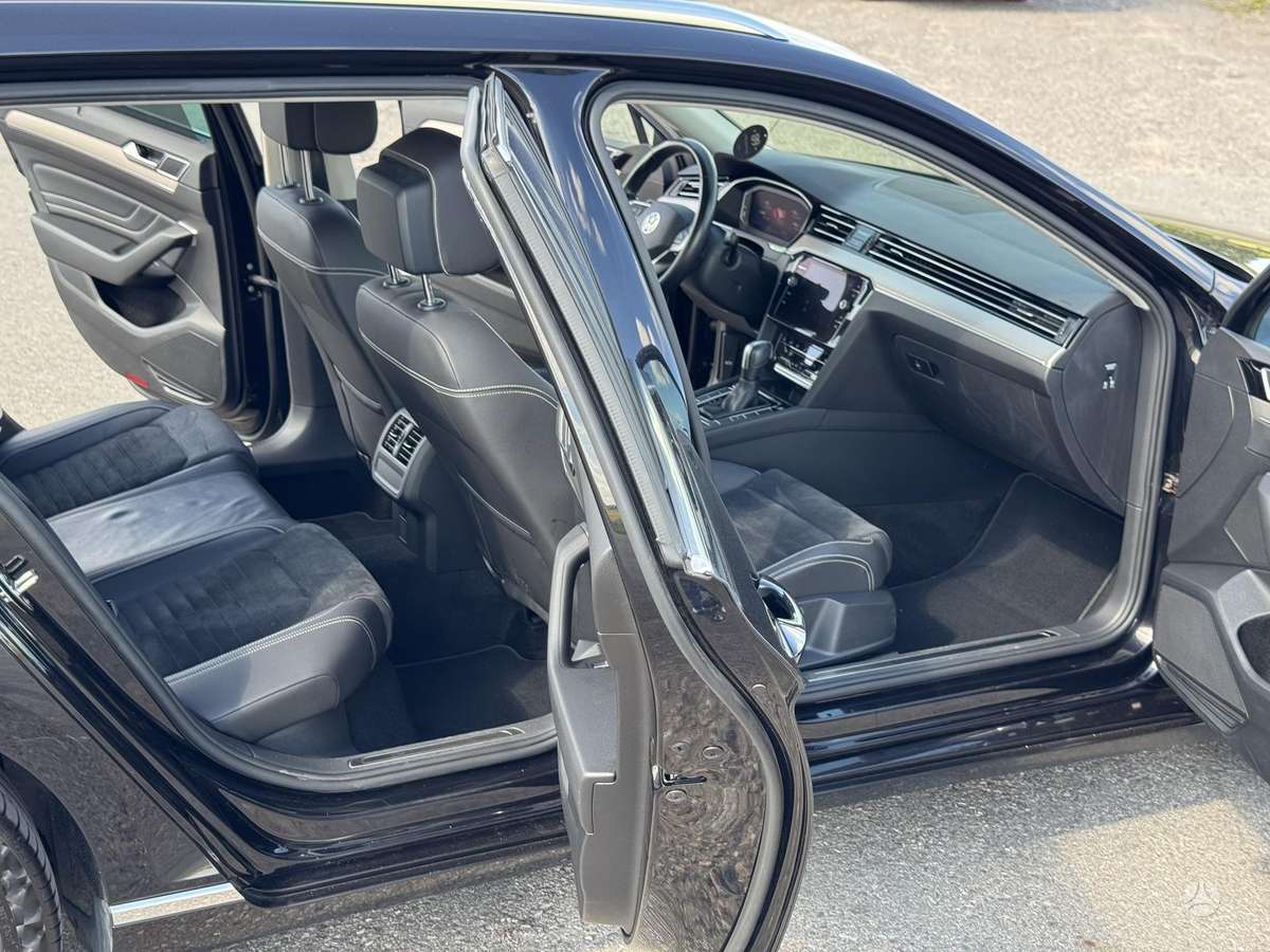 Volkswagen Passat - 11