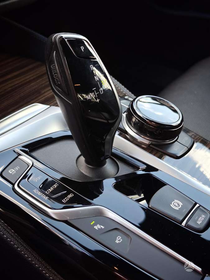 BMW M550, 4.4 l., Седан