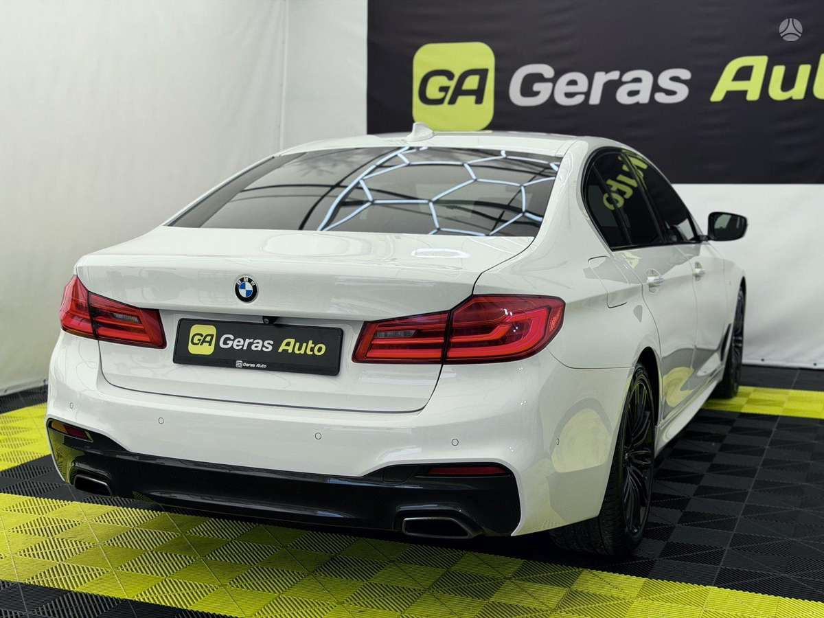 BMW 520, 2.0 l., Седан