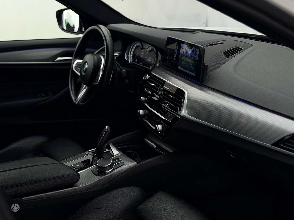 BMW 520, 2.0 l., Седан