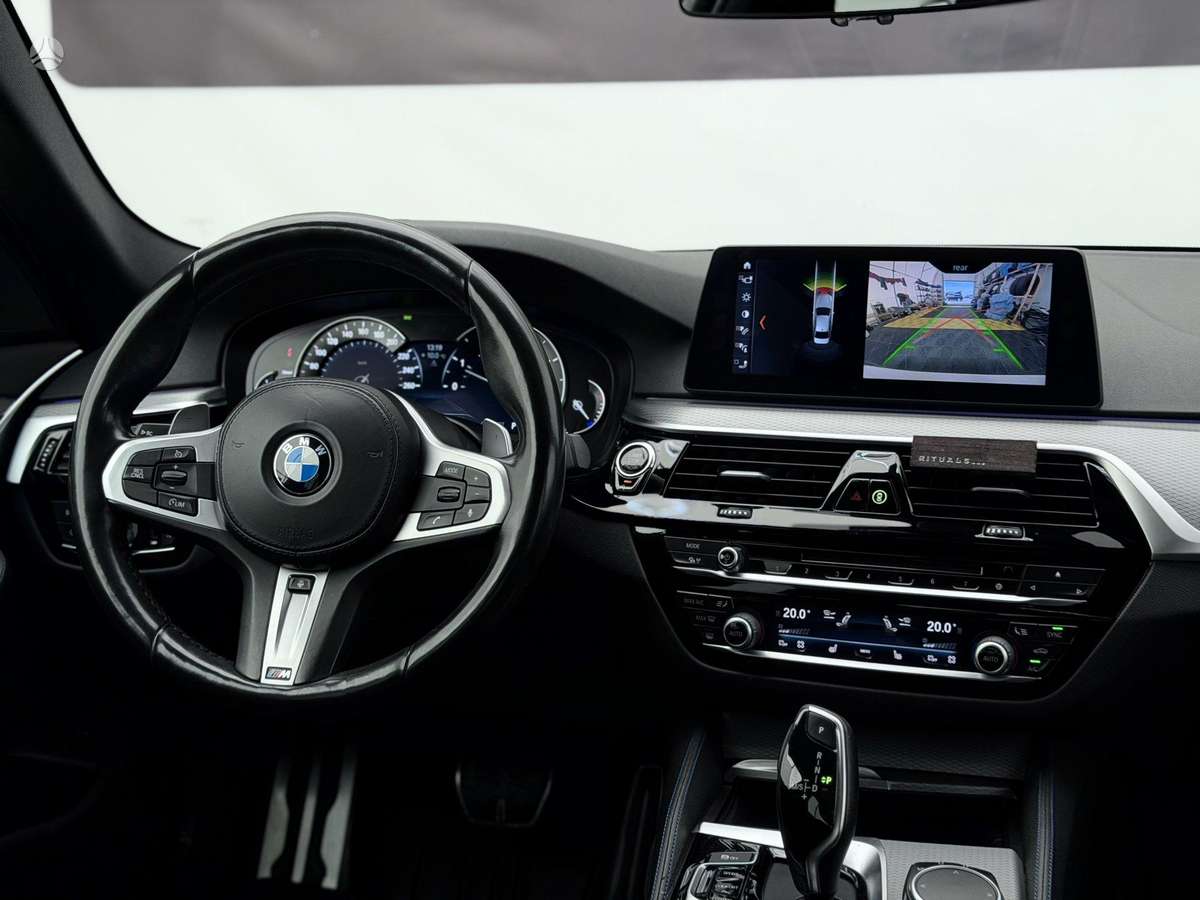 BMW 520, 2.0 l., Седан