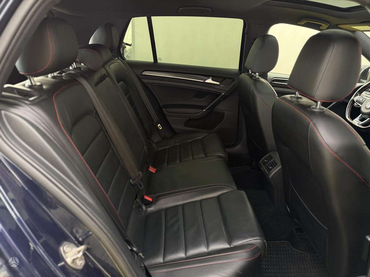 Volkswagen Golf, 2.0 l., hatchback