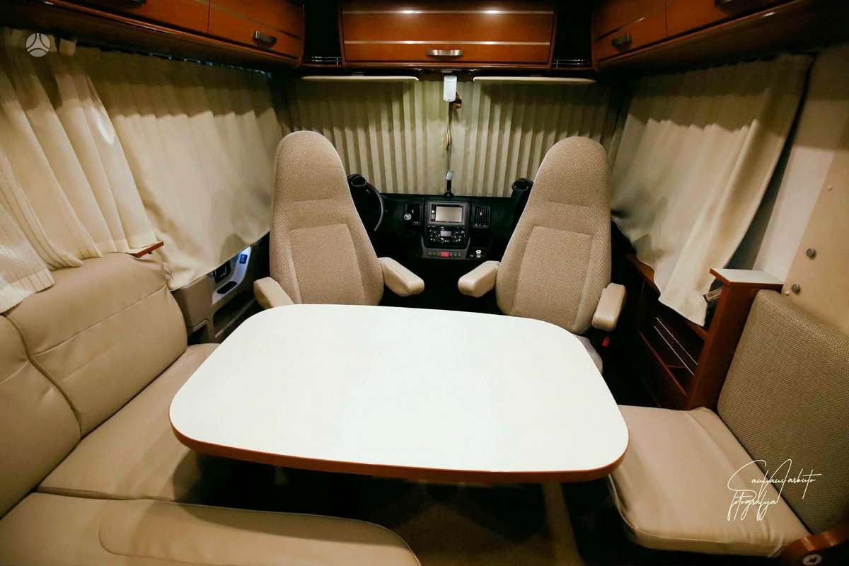 Hymer 674, campers