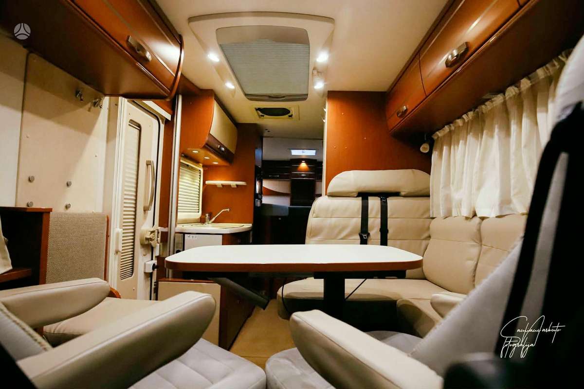 Hymer 674, campers