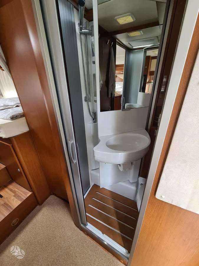 Hymer 674, campers