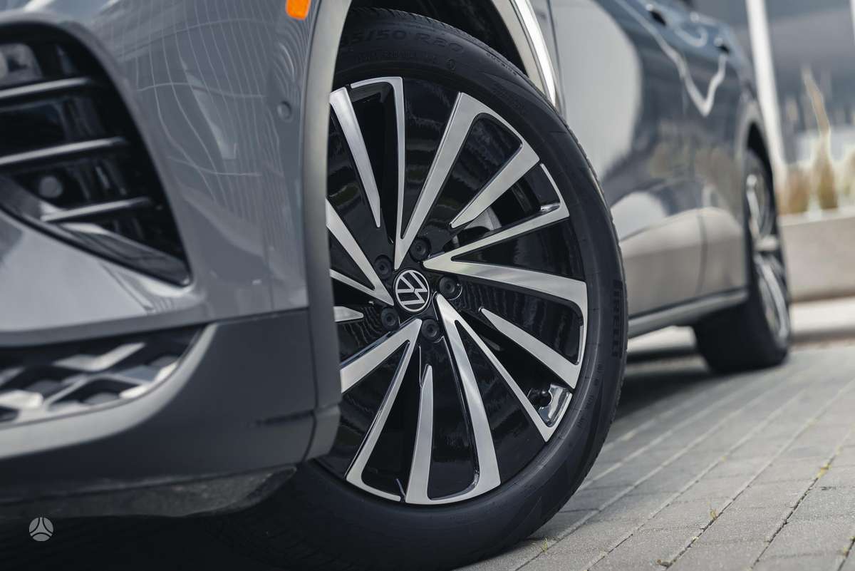 Volkswagen ID.4 - 11