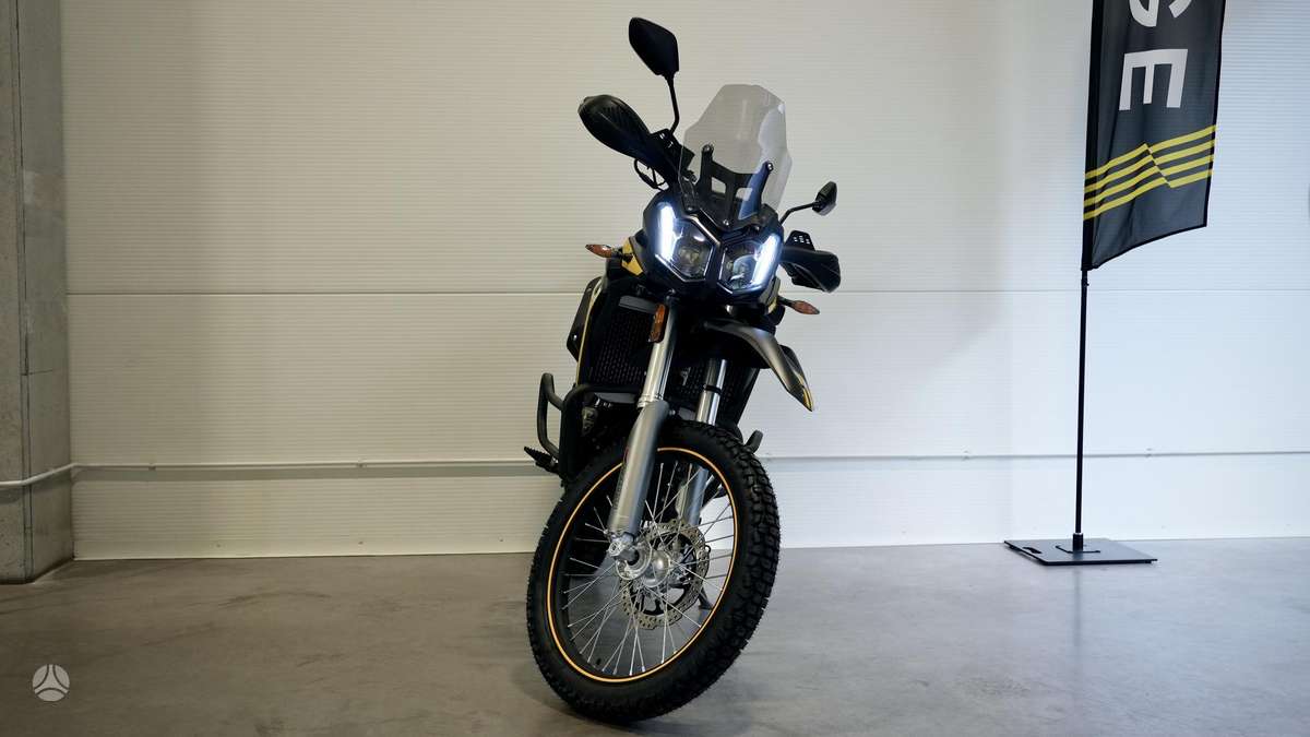 VOGE 300 Rally 300cc, krosiniai