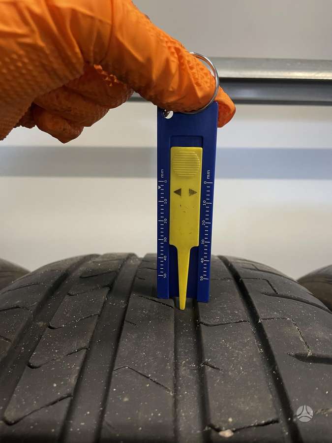 Pirelli P Zero, летние 245/45 R20