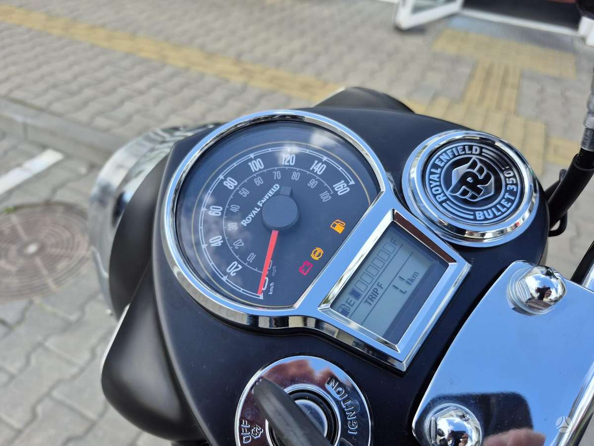Royal Enfield Bullet 350cc, street / classic