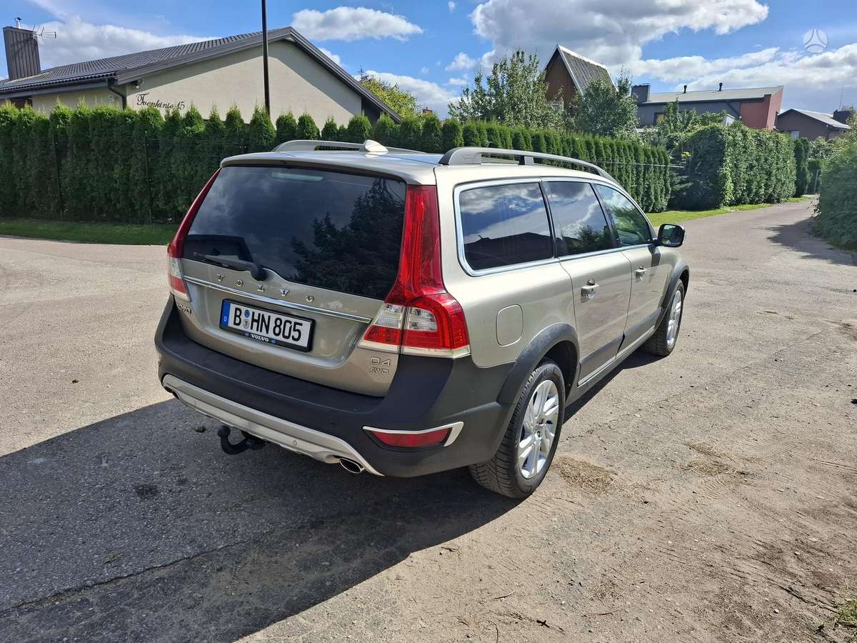 Volvo XC70 - 10