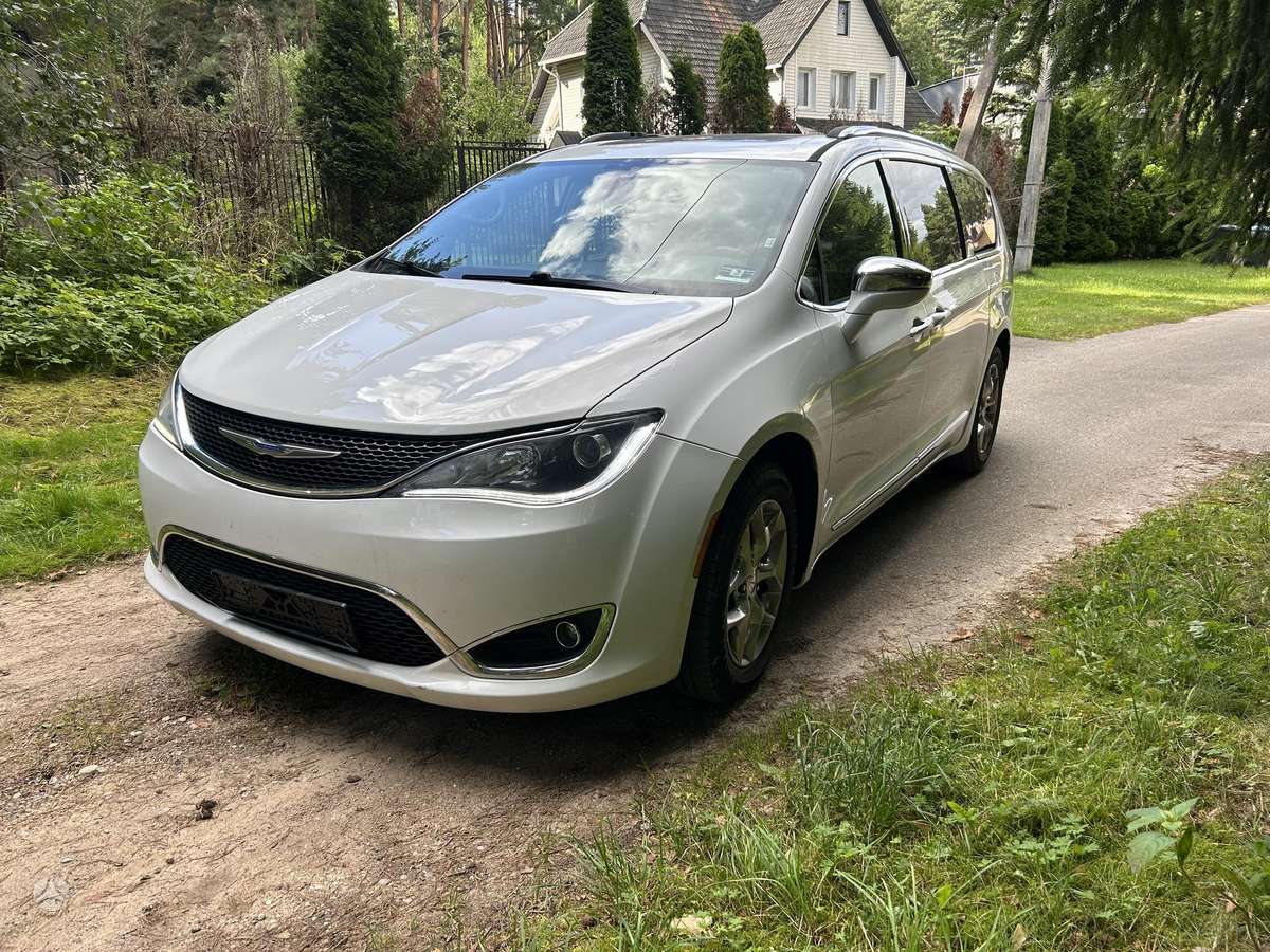 Chrysler Pacifica, 3.6 l., Минивэн